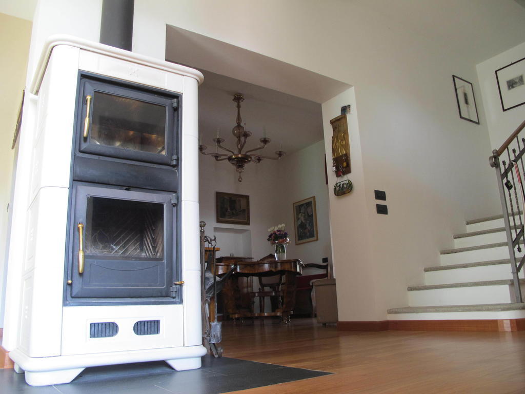 Villa Emilia Castronno Ngoại thất bức ảnh